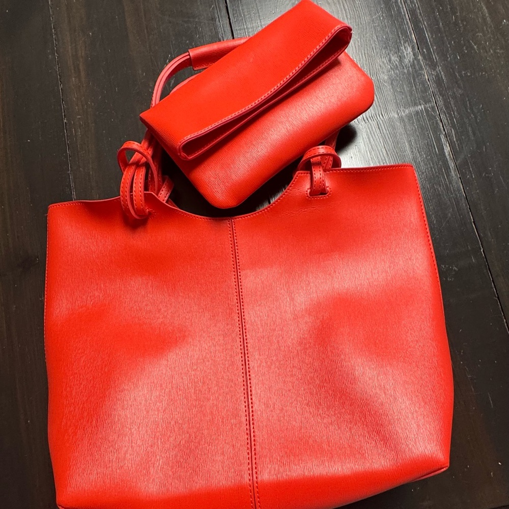 Neiman Marcus Bright Red Open-Top Tote with Double Straps and make up pouch!! - Picture 11 of 13